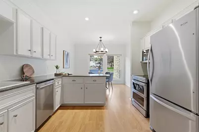 8101 Raintree Place, Austin, TX 78759 - Photo 19