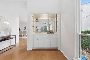 8101 Raintree Pl, Austin, TX 78759 - Photo 9