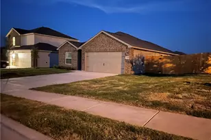 100 Fairfax Ln, Jarrell, TX 76537 - Photo 15