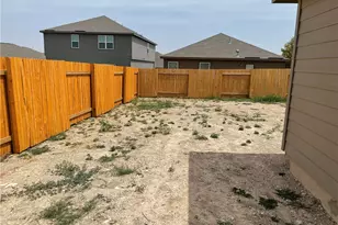 100 Fairfax Ln, Jarrell, TX 76537 - Photo 39