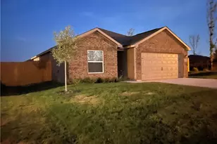 100 Fairfax Ln, Jarrell, TX 76537 - Photo 9