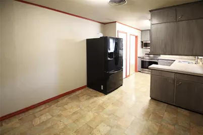 327 W Mulberry Street, Fredericksburg, TX 78624 - Photo 23