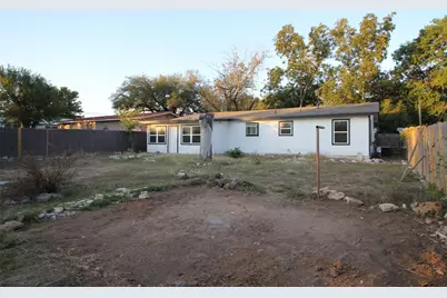327 W Mulberry Street, Fredericksburg, TX 78624 - Photo 25