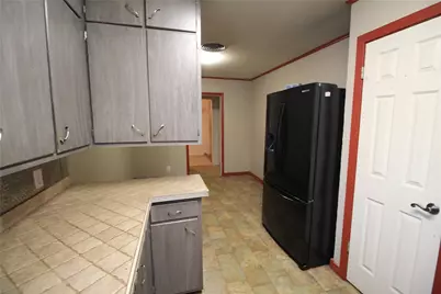 327 W Mulberry Street, Fredericksburg, TX 78624 - Photo 23