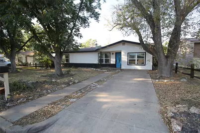327 W Mulberry Street, Fredericksburg, TX 78624 - Photo 19