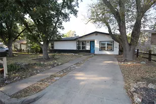 327 W Mulberry St, Fredericksburg, TX 78624 - Photo 19