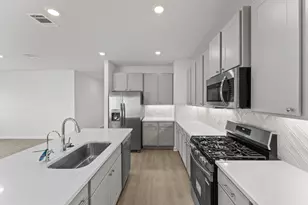 111 Falling Star Cir, San Marcos, TX 78666 - Photo 9