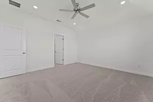 111 Falling Star Cir, San Marcos, TX 78666 - Photo 15