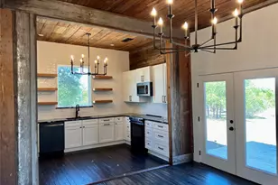 305 N Hall St, Richland Springs, TX 78643 - Photo 23