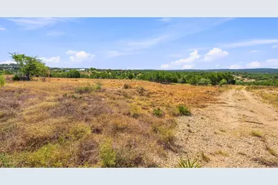 640 Sycamore Creek Drive, Dripping Springs, TX 78620 - Photo 7