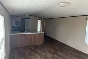 2902 Caldwell Ln, Del Valle, TX 78617 - Photo 13