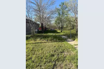 602 W Martin Luther King Jr Boulevard, Taylor, TX 76574 - Photo 1