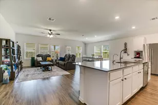 317 Colthorpe Ln, Hutto, TX 78634 - Photo 3