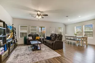 317 Colthorpe Ln, Hutto, TX 78634 - Photo 7