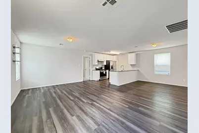 1215 Robbins, San Antonio, TX 78245 - Photo 7