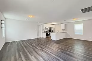 1215 Robbins, San Antonio, TX 78245 - Photo 7