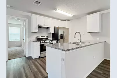 1215 Robbins, San Antonio, TX 78245 - Photo 5