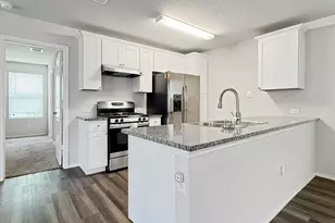 1215 Robbins, San Antonio, TX 78245 - Photo 5