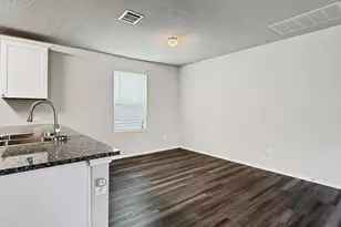 1215 Robbins, San Antonio, TX 78245 - Photo 11