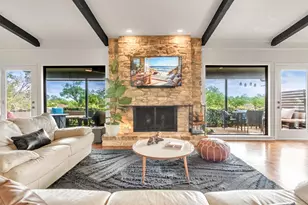 402 Seawind St, Lakeway, TX 78734 - Photo 9