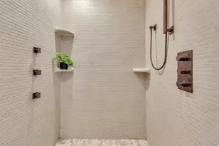 402 Seawind St, Lakeway, TX 78734 - Photo 23