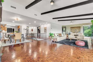 402 Seawind St, Lakeway, TX 78734 - Photo 13