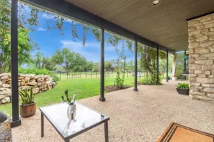 402 Seawind St, Lakeway, TX 78734 - Photo 27