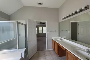 1810 Rosenborough Ln N, Round Rock, TX 78665 - Photo 23