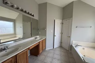 1810 Rosenborough Ln N, Round Rock, TX 78665 - Photo 21