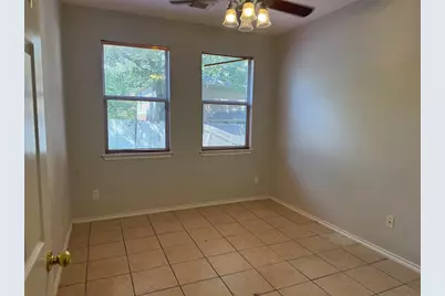 1810 Rosenborough Lane N, Round Rock, TX 78665 - Photo 5