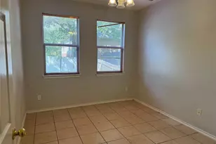 1810 Rosenborough Ln N, Round Rock, TX 78665 - Photo 5