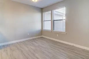 1205 Gregory Ln, Round Rock, TX 78664 - Photo 5