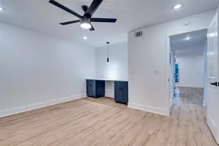 202 E 45th St, Austin, TX 78751 - Photo 19