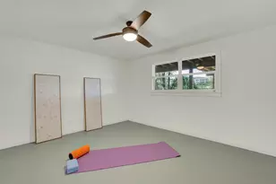 810 N Loop St, San Marcos, TX 78666 - Photo 29