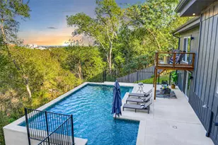 810 N Loop St, San Marcos, TX 78666 - Photo 1