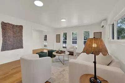 810 N Loop Street, San Marcos, TX 78666 - Photo 15