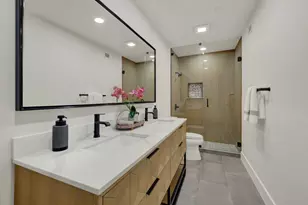 810 N Loop St, San Marcos, TX 78666 - Photo 17