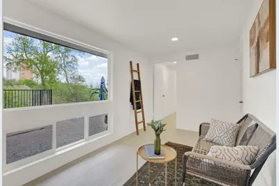 810 N Loop Street, San Marcos, TX 78666 - Photo 25