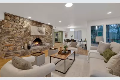 810 N Loop Street, San Marcos, TX 78666 - Photo 11