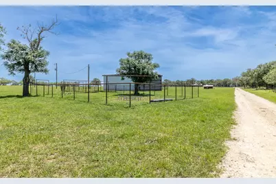 605 Fm 1682, Leesville, TX 78122 - Photo 29