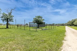 605 Fm 1682, Leesville, TX 78122 - Photo 29