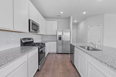 2800 Joe Dimaggio Boulevard #84, Round Rock, TX 78665 - Photo 11