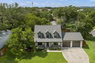 300 E Bluebonnet Ln, Johnson City, TX 78636 - Photo 37