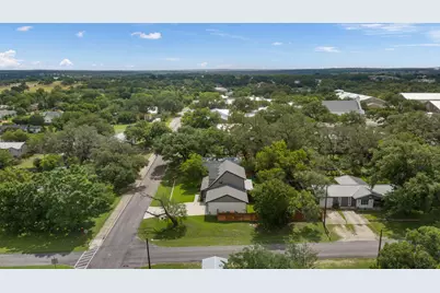 300 E Bluebonnet Lane, Johnson City, TX 78636 - Photo 33