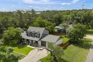 300 E Bluebonnet Ln, Johnson City, TX 78636 - Photo 39