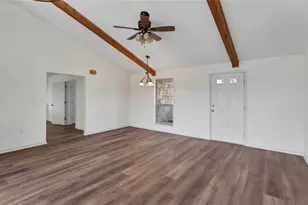 2569 Co Rd 443, Waelder, TX 78959 - Photo 5