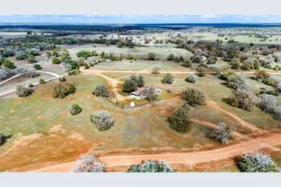 2569 County Road 443, Waelder, TX 78959 - Photo 37