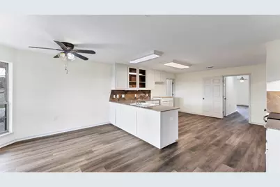 2569 County Road 443, Waelder, TX 78959 - Photo 19