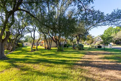 219 Turtle Bend, Georgetown, TX 78628 - Photo 5