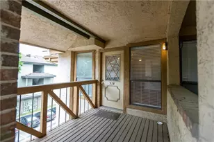 806 W 24th St, Austin, TX 78705 - Photo 13
